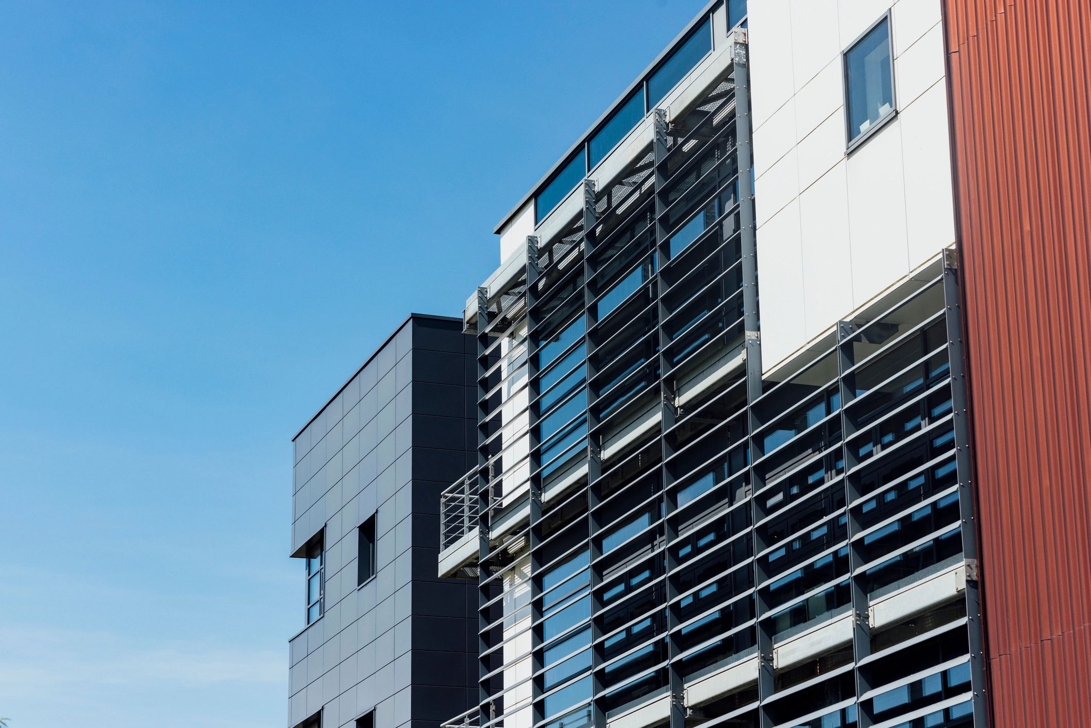 Commercial building exterior suitable for bird control work